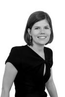 Holding a Master in corporate law DJCE, Camille Poulain joined the SELARL in 2012 as an intern in the course of her law studies. She was admitted to the Paris Bar and is now a collaborating attorney mainly concentrating in the area of individual litigation. Language : English c.poulain@blbavocats.fr