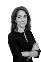 After receiving her Master in business law with a concentration in labor law from the University of Toulouse Aurélie EPRON was admitted to the Paris Bar in 2009 after training as an intern at the firm. Aurélie EPRON practiced labor law with a Toulouse firm for three years before joining our Toulouse office in July 2012. She works in both litigation and consulting. Language : English a.epron@blbavocats.fr